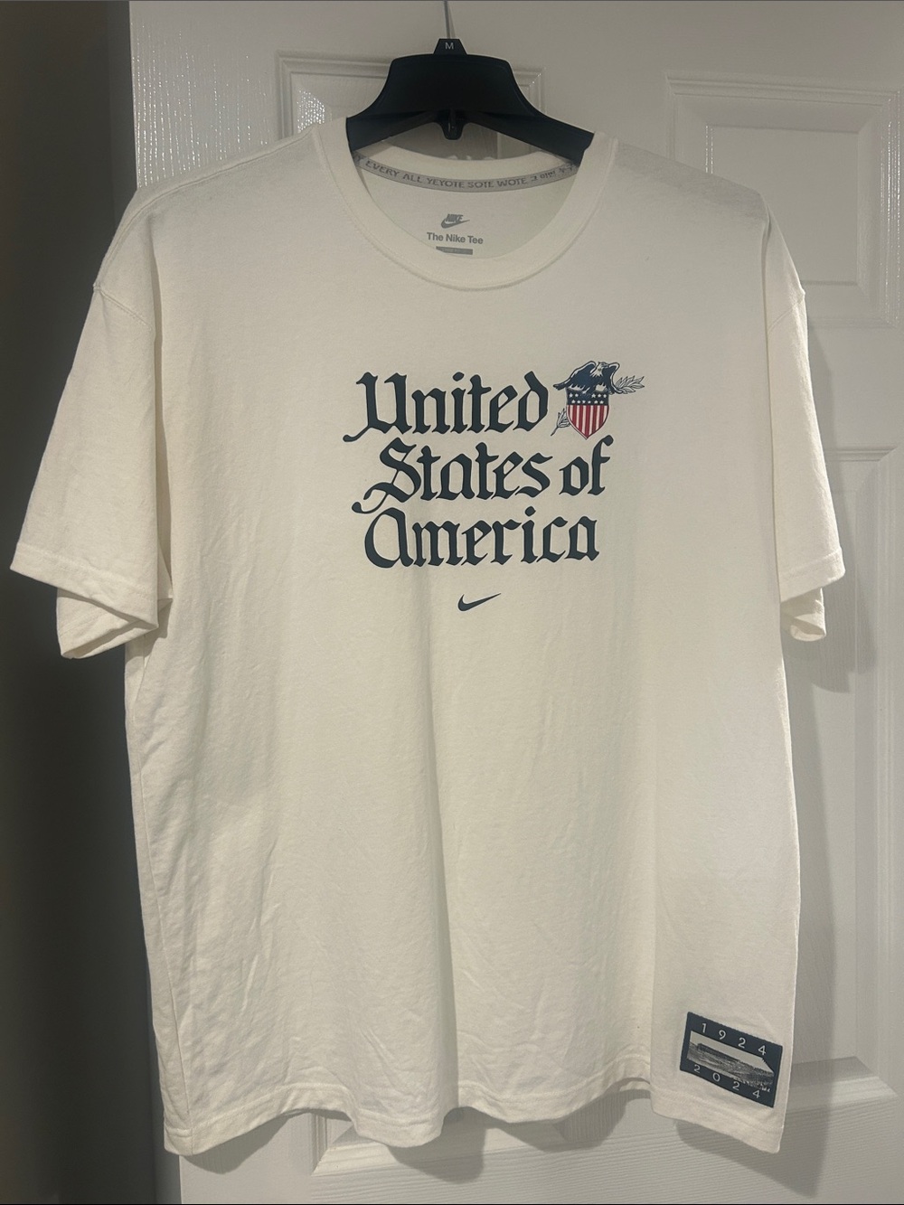 Nike Short-Sleeve 'United States of America' Graphic Tee - White & Navy